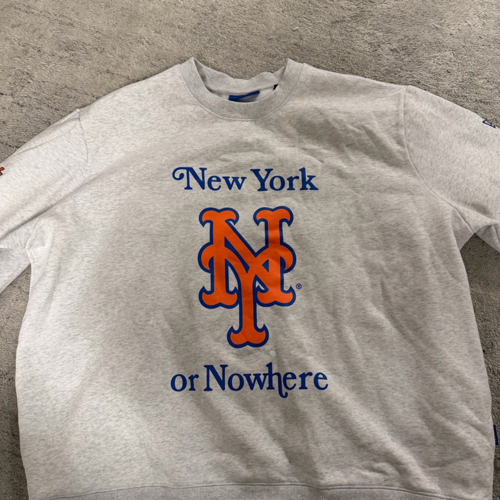 New York Crewneck Sweater - Gray